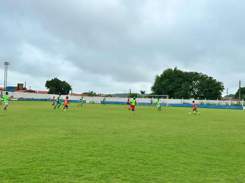 Foto 5 – Escolinha de Futebol Bravense: Incentivo ao Esporte e Formação de Jovens Talentos