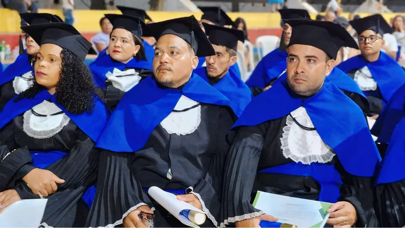 Foto 5 – FORMATURA DO CURSO TÉCNICO EM AGROPECUÁRIA MARCA CONQUISTA PARA ALUNOS EM BURITI BRAVO