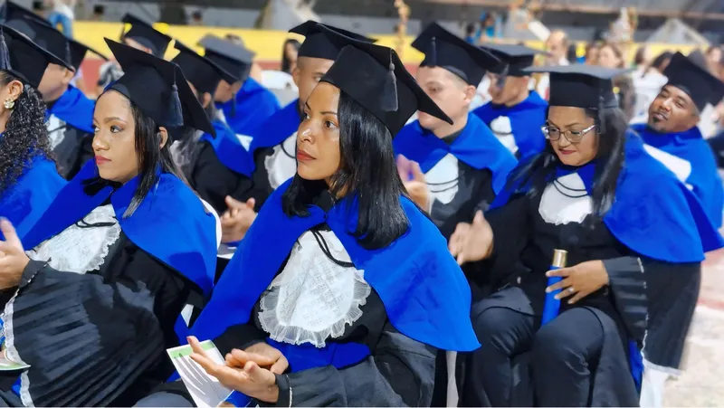 Foto 1 – FORMATURA DO CURSO TÉCNICO EM AGROPECUÁRIA MARCA CONQUISTA PARA ALUNOS EM BURITI BRAVO
