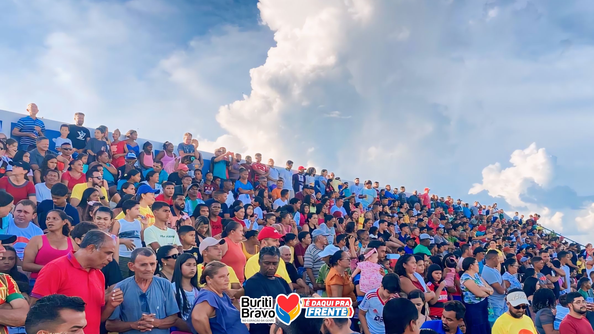GRANDE PÚBLICO PRESTIGIA JOGO INAUGURAL DO ESTÁDIO LANCHÃO