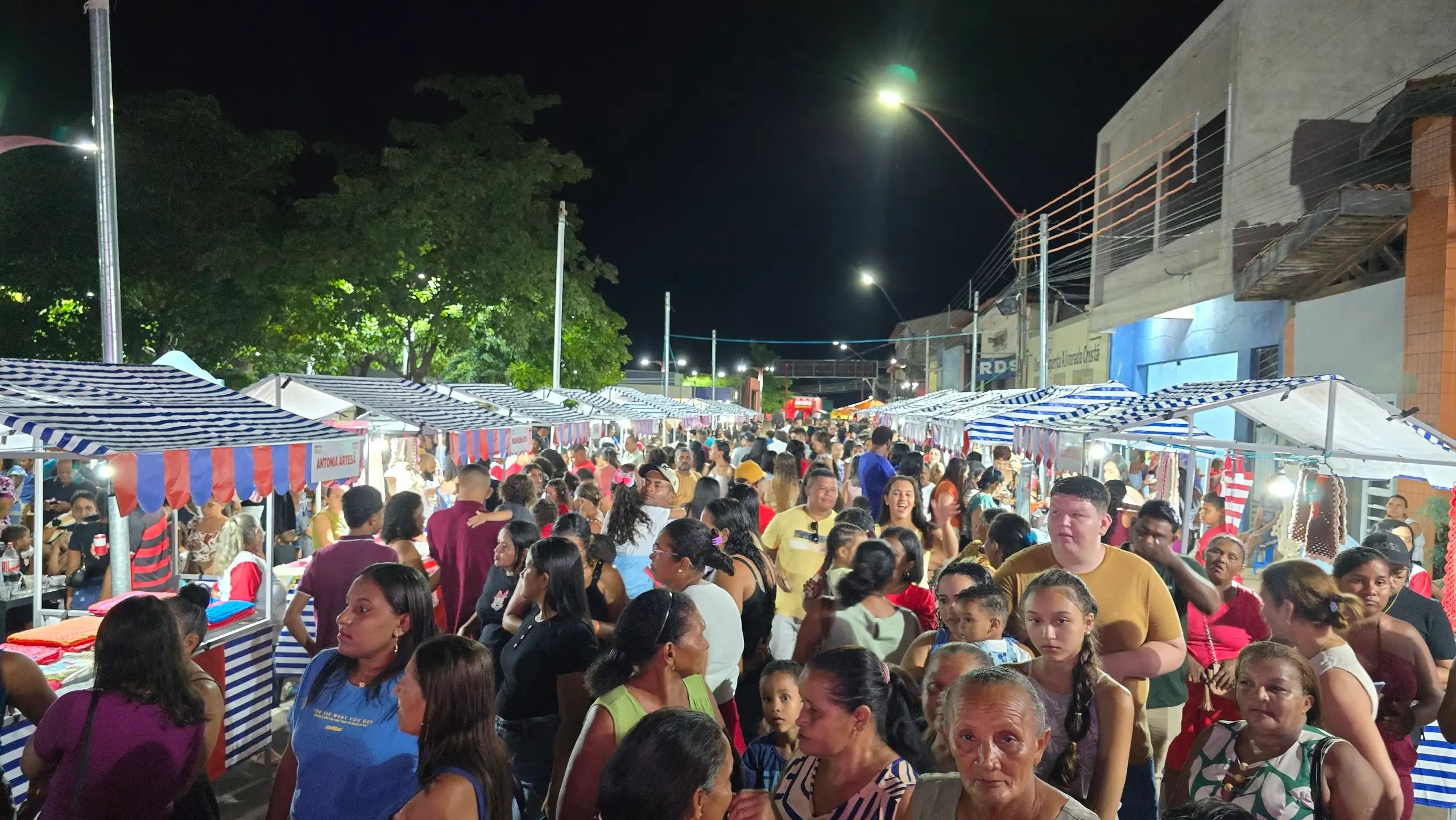 Foto 6 – Feirinha Bravense: Cada vez maior e melhor