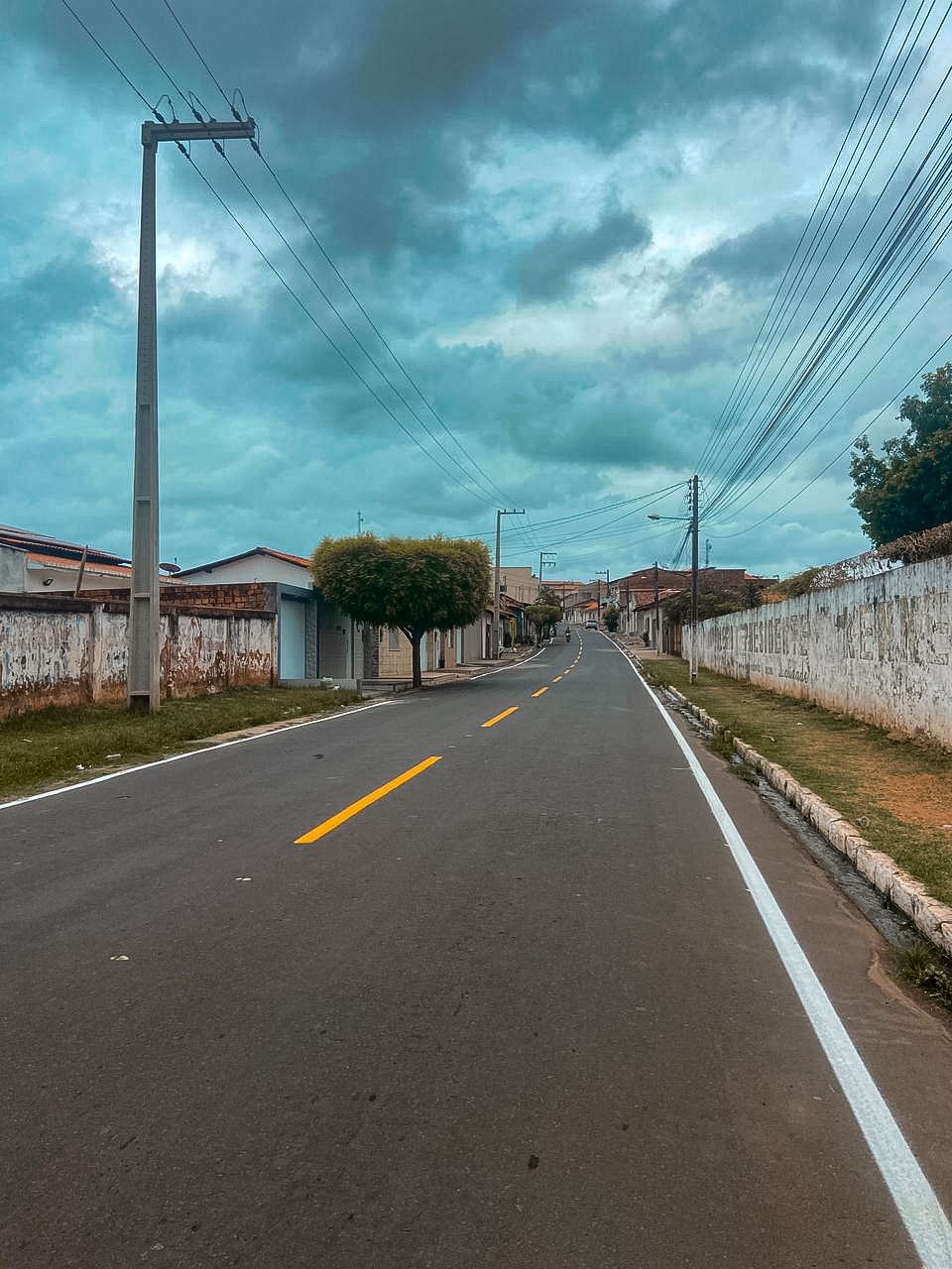 Foto 1 – Prefeitura implanta sinalização horizontal em diversas ruas