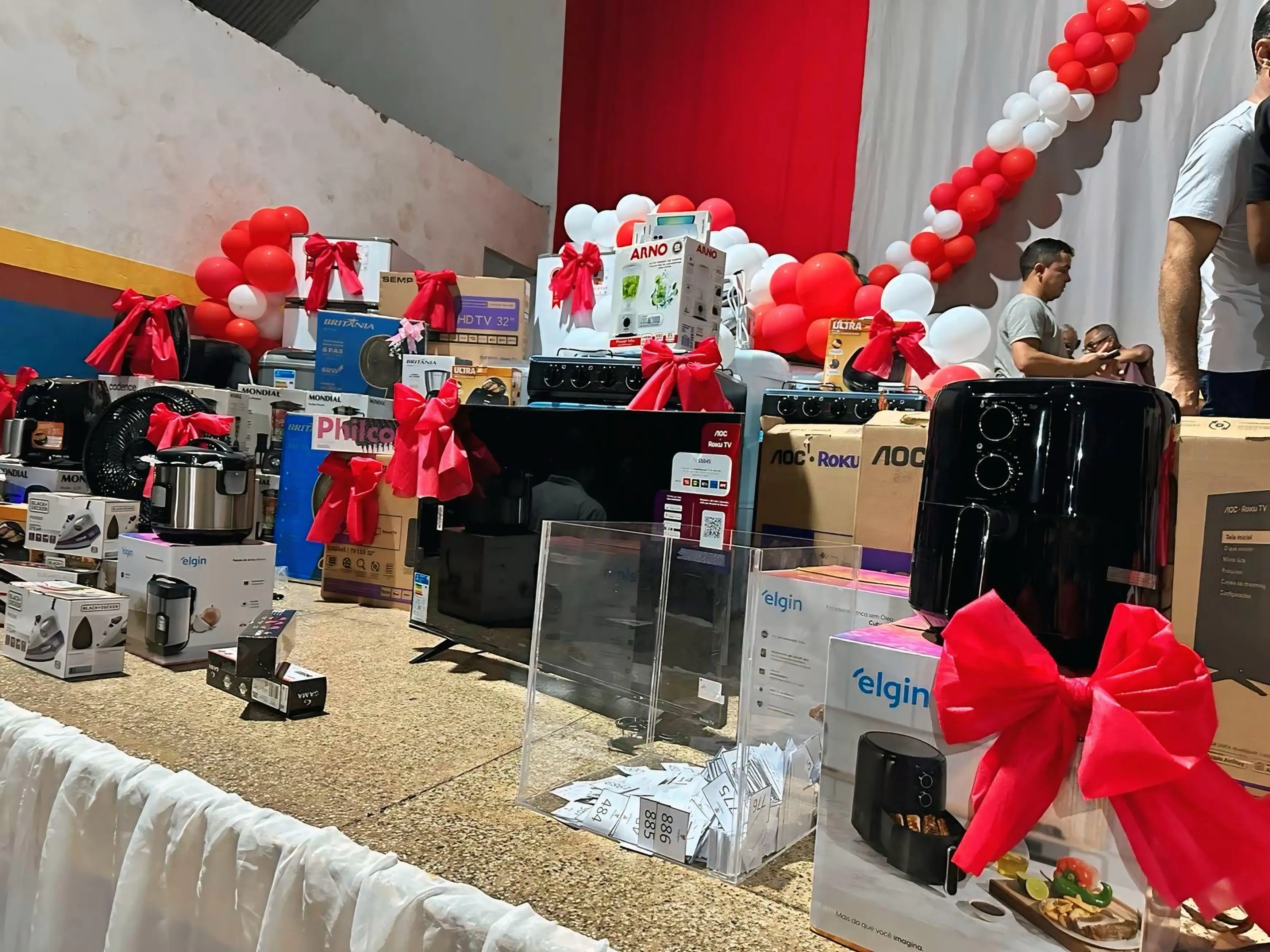 Foto 9 – Prefeitura de Buriti Bravo celebra o Dia das Mães com grande festa e sorteio de prêmios