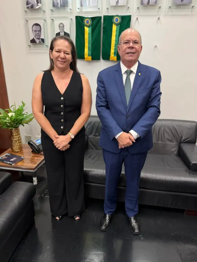 Foto 5 – Prefeita Luciana Leocádio articula investimentos em Brasília para o desenvolvimento de Buriti Bravo