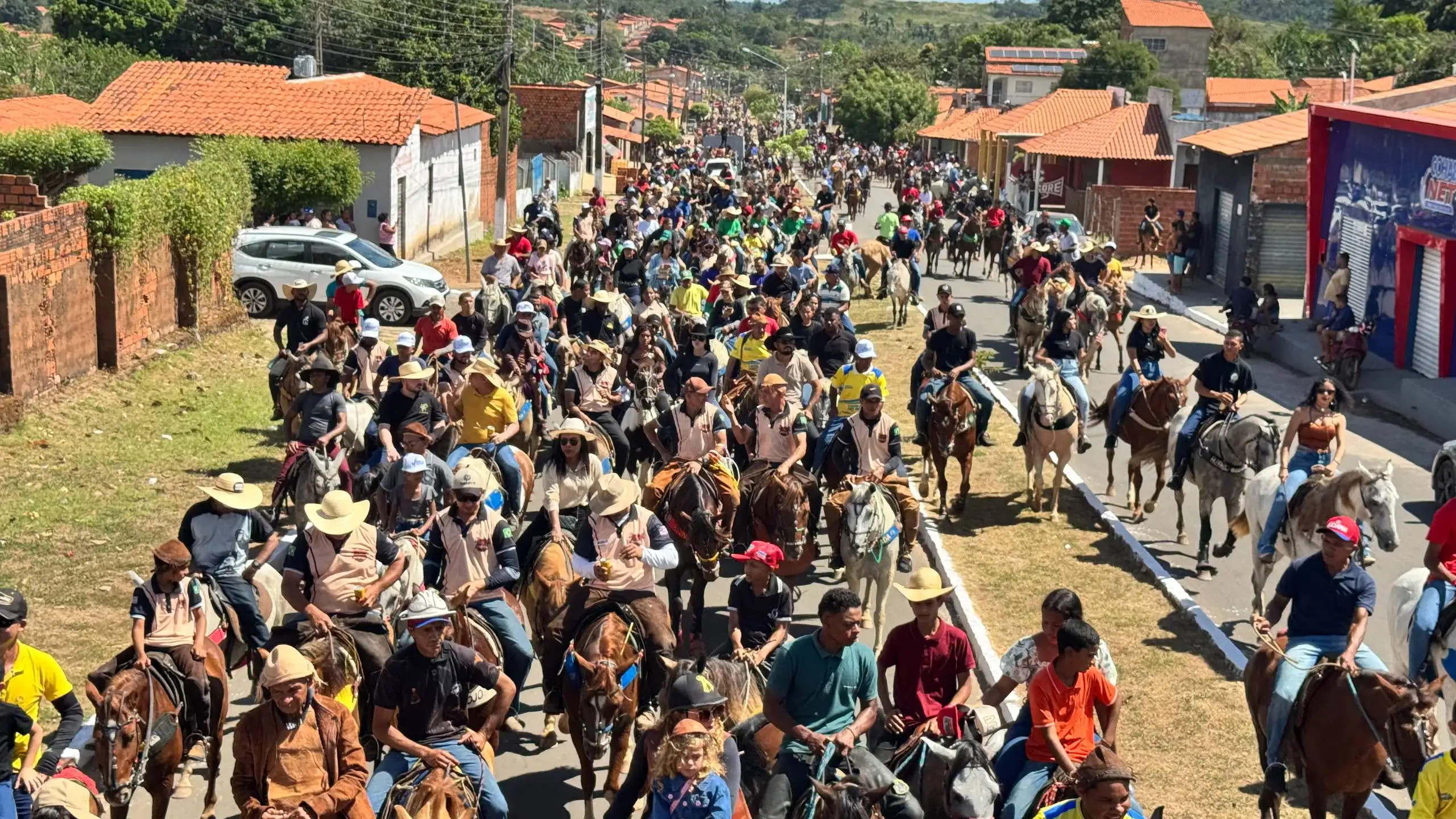 Foto 1 – XXI Cavalgada de Santo Antônio reúne multidão e entra para a história de Buriti Bravo