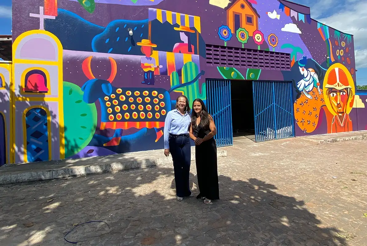Prefeita Luciana Leocádio entrega nova fachada da Secretaria de Cultura e Turismo