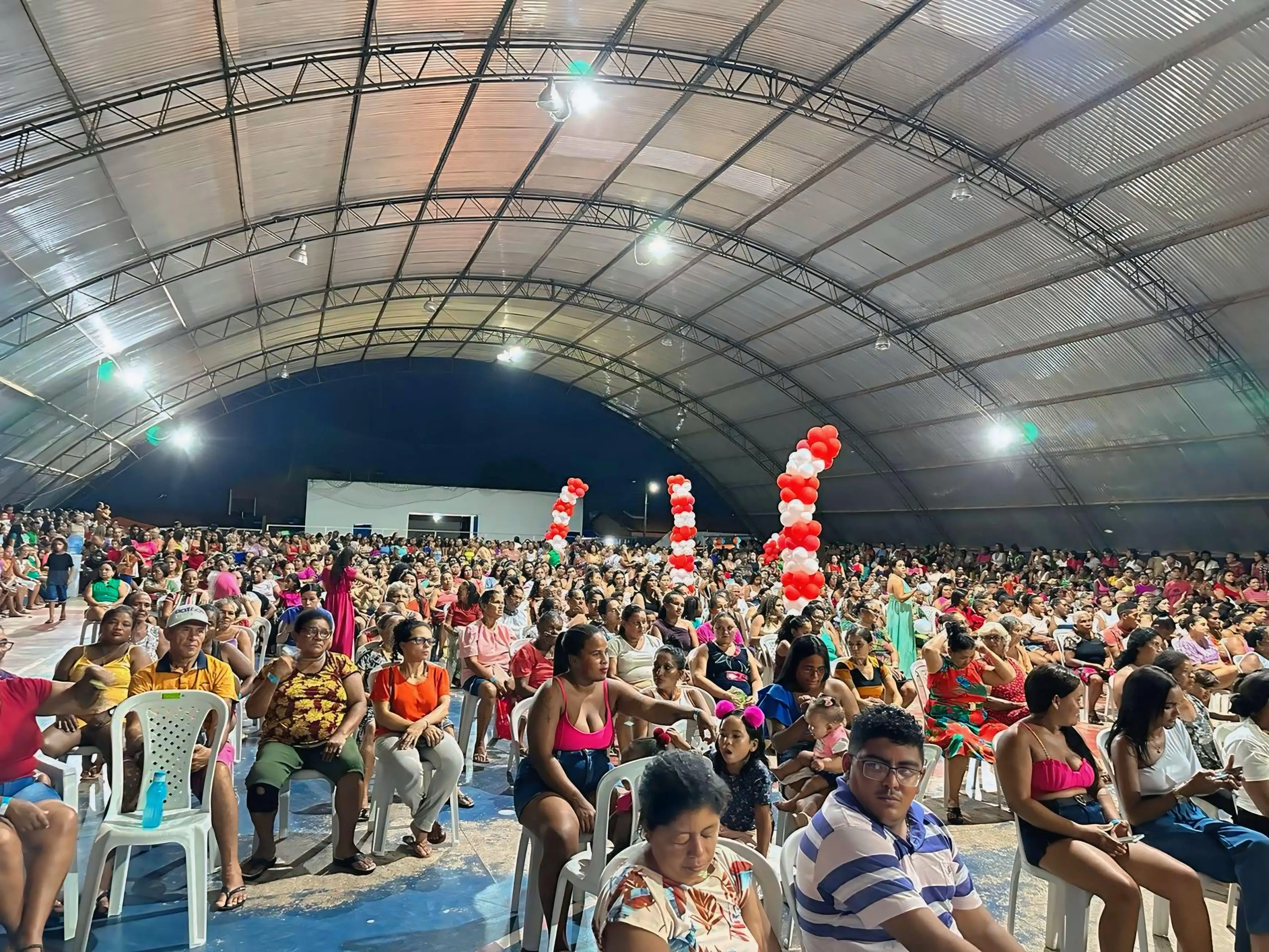 Foto 15 – Prefeitura de Buriti Bravo celebra o Dia das Mães com grande festa e sorteio de prêmios