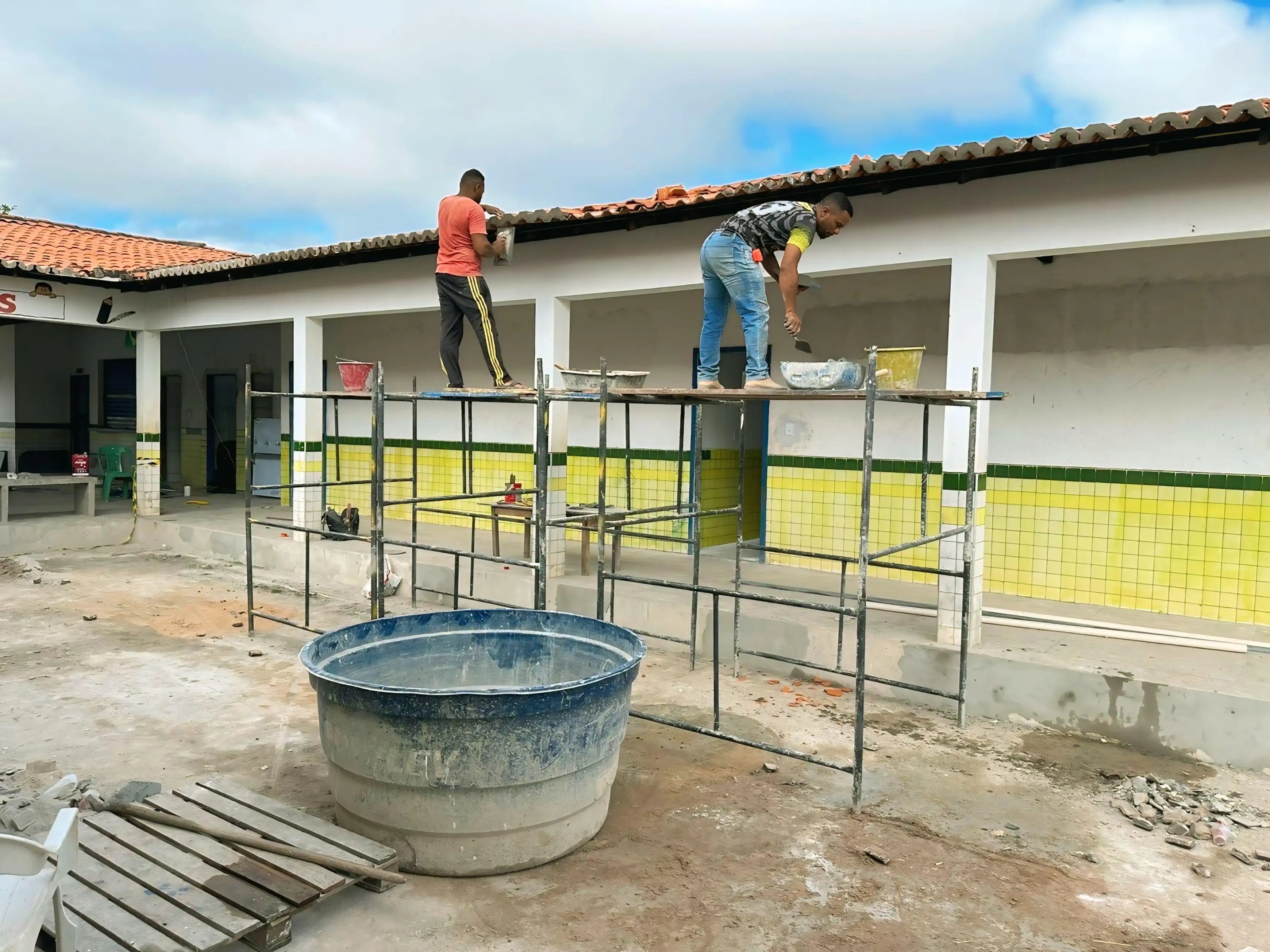 Foto 9 – Obra da Escola José Raposo entra em fase final para implantação do ensino militar