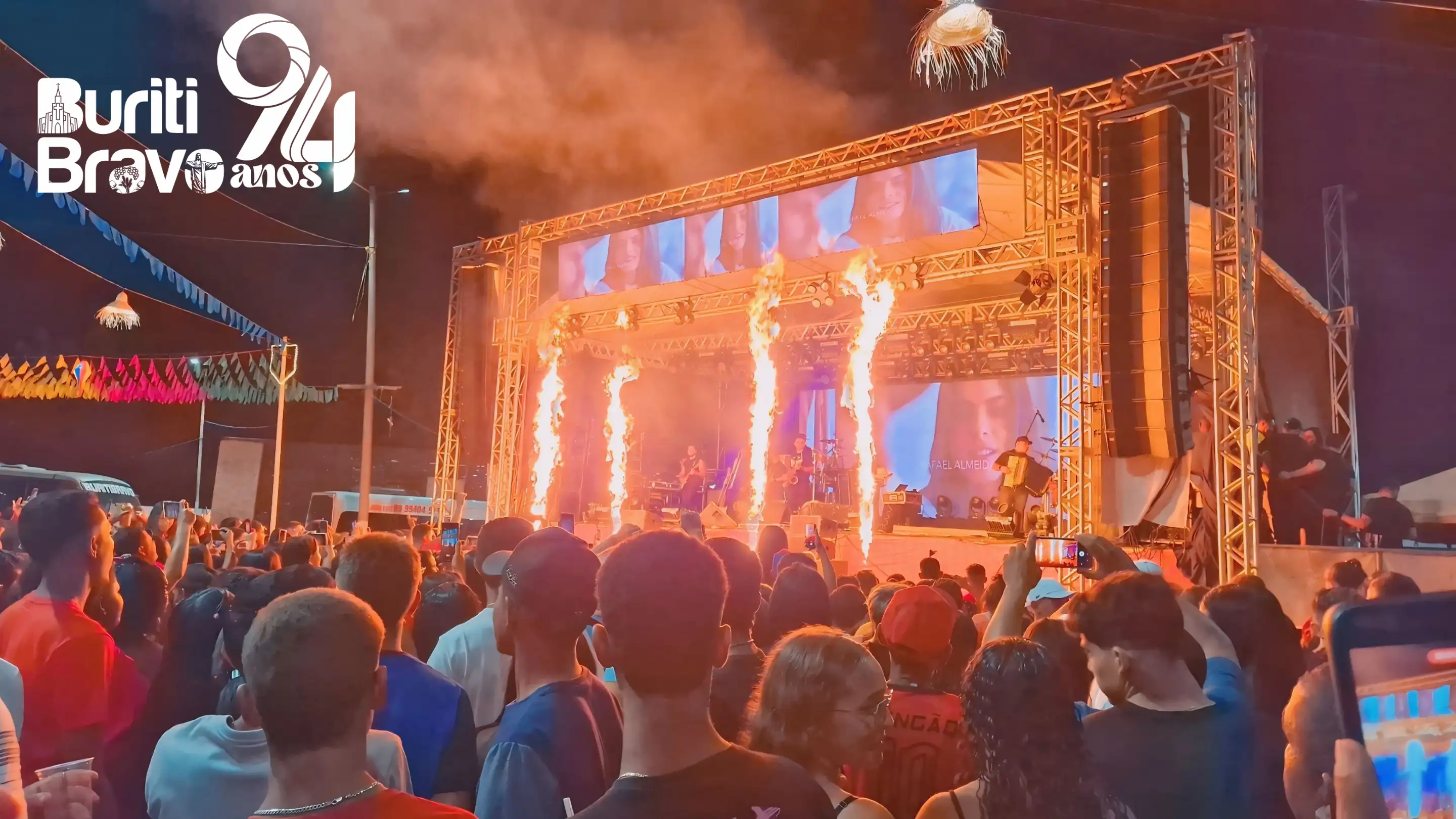 Foto 6 – Buriti Bravo vibra ao som de Mano Walter na abertura dos 94 anos de emancipação