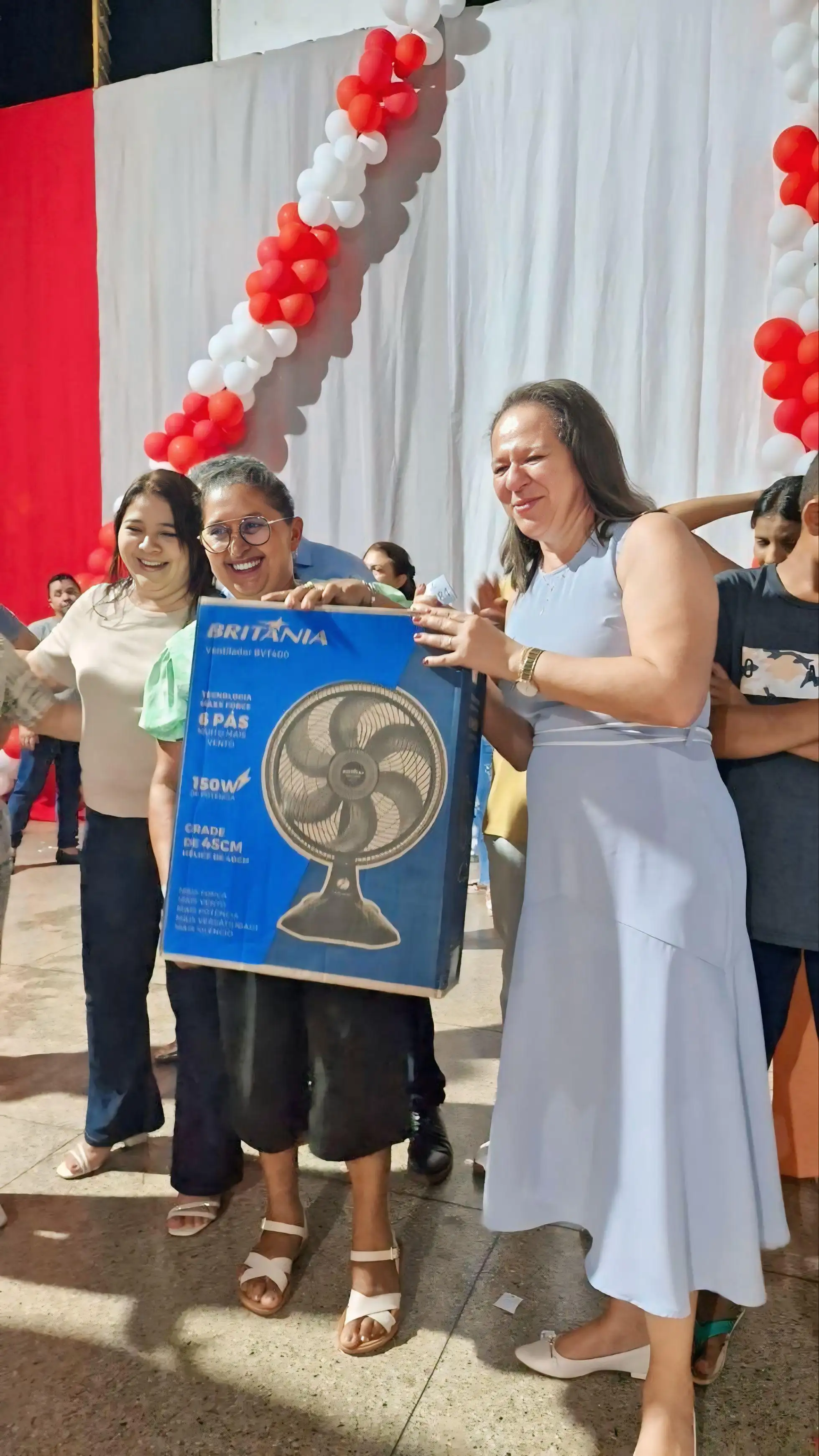 Foto 29 – Prefeitura de Buriti Bravo celebra o Dia das Mães com grande festa e sorteio de prêmios