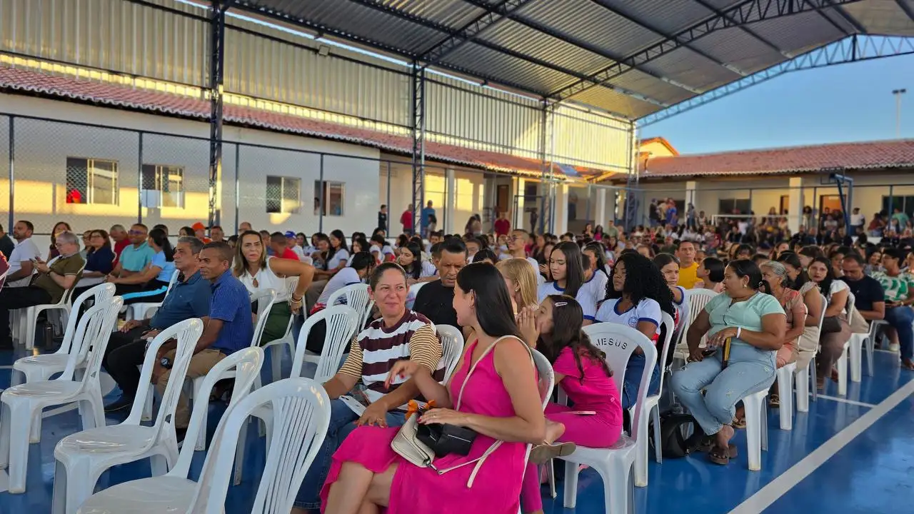 Foto 7 – Buriti Bravo inicia celebração dos 95 anos com investimentos em educação e tecnologia