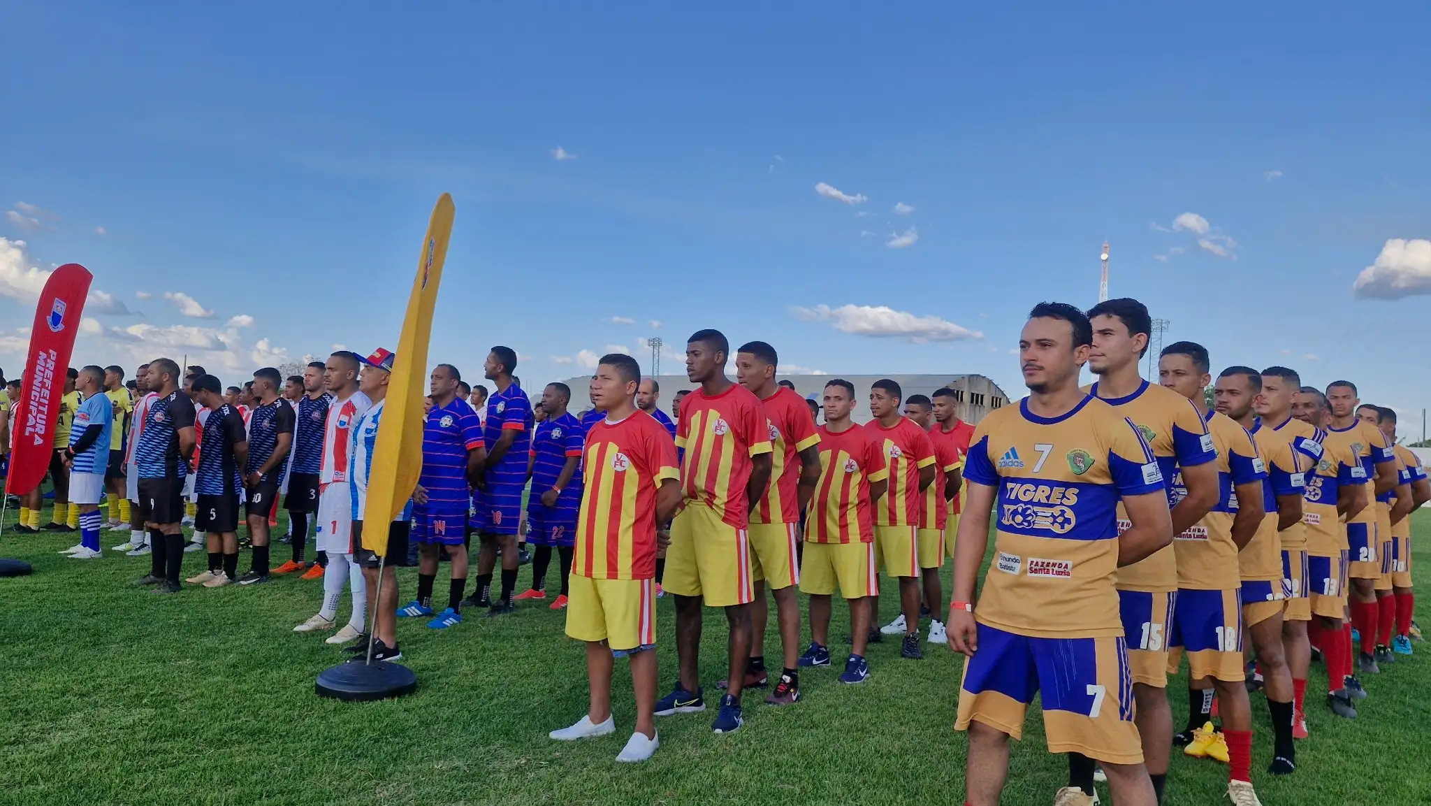 Foto 8 – Buriti Bravo celebra o Dia dos Pais com abertura oficial do Campeonato Municipal de Futebol e sorteio de prêmios