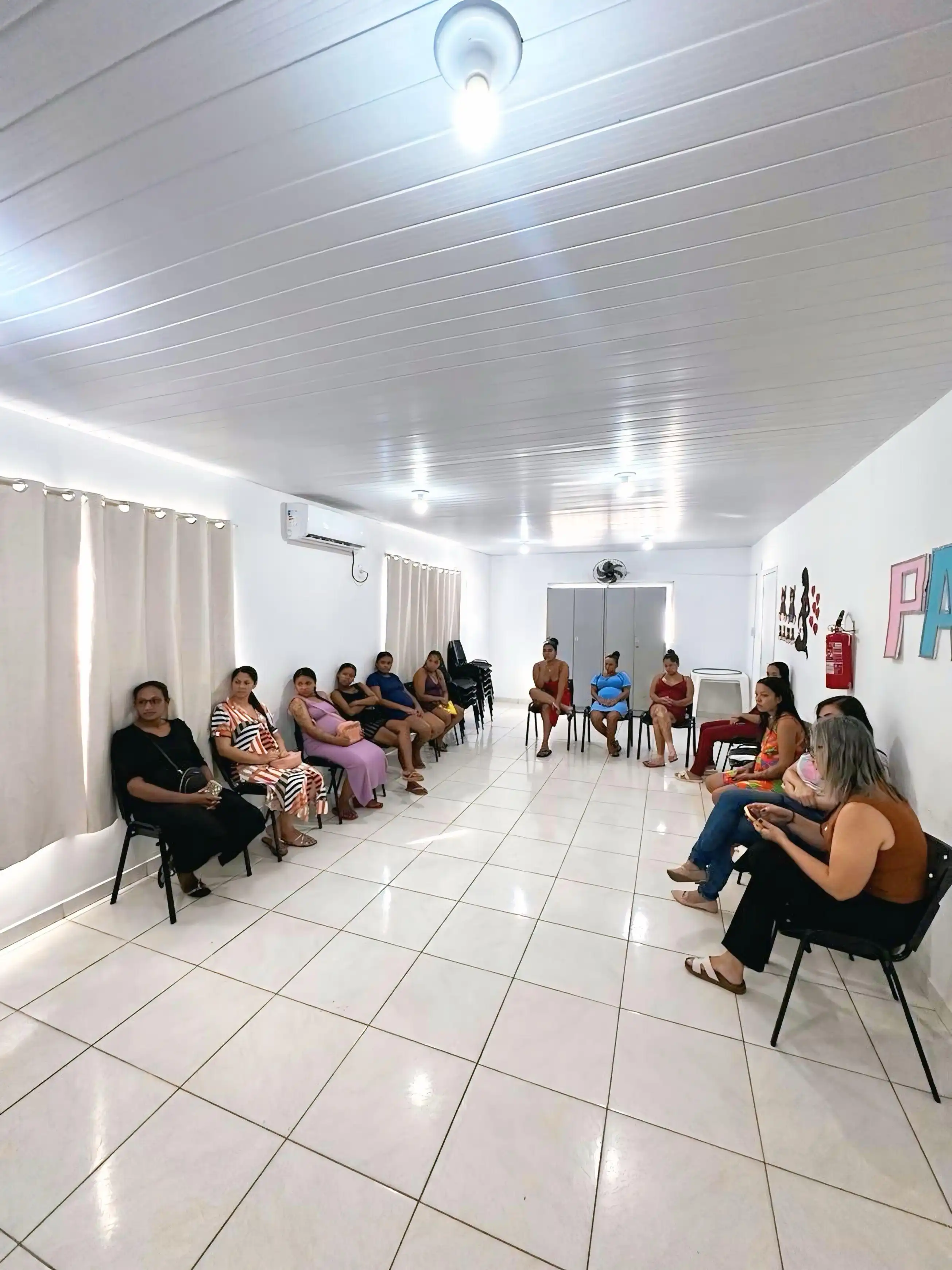 Foto 1 – Roda de conversa com gestantes reforça cuidados sobre o uso de medicamentos durante a gravidez