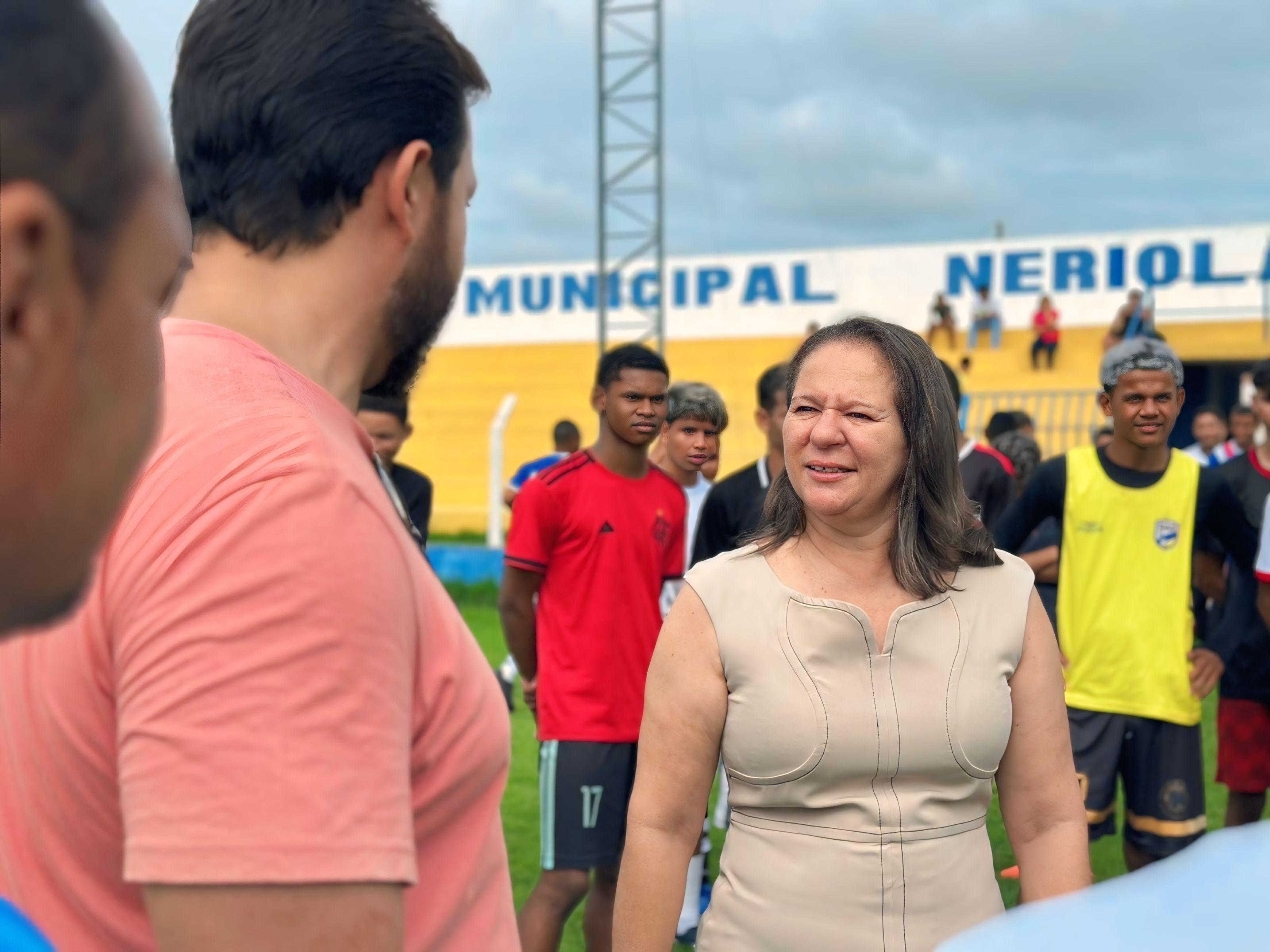 Foto 1 – Jovens Talentos de Buriti Bravo Participam de Peneira Esportiva no Estádio Lanchão
